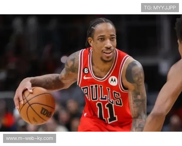 公牛德罗赞面临包夹时怀特需担当突击手，破解防守僵局成重点